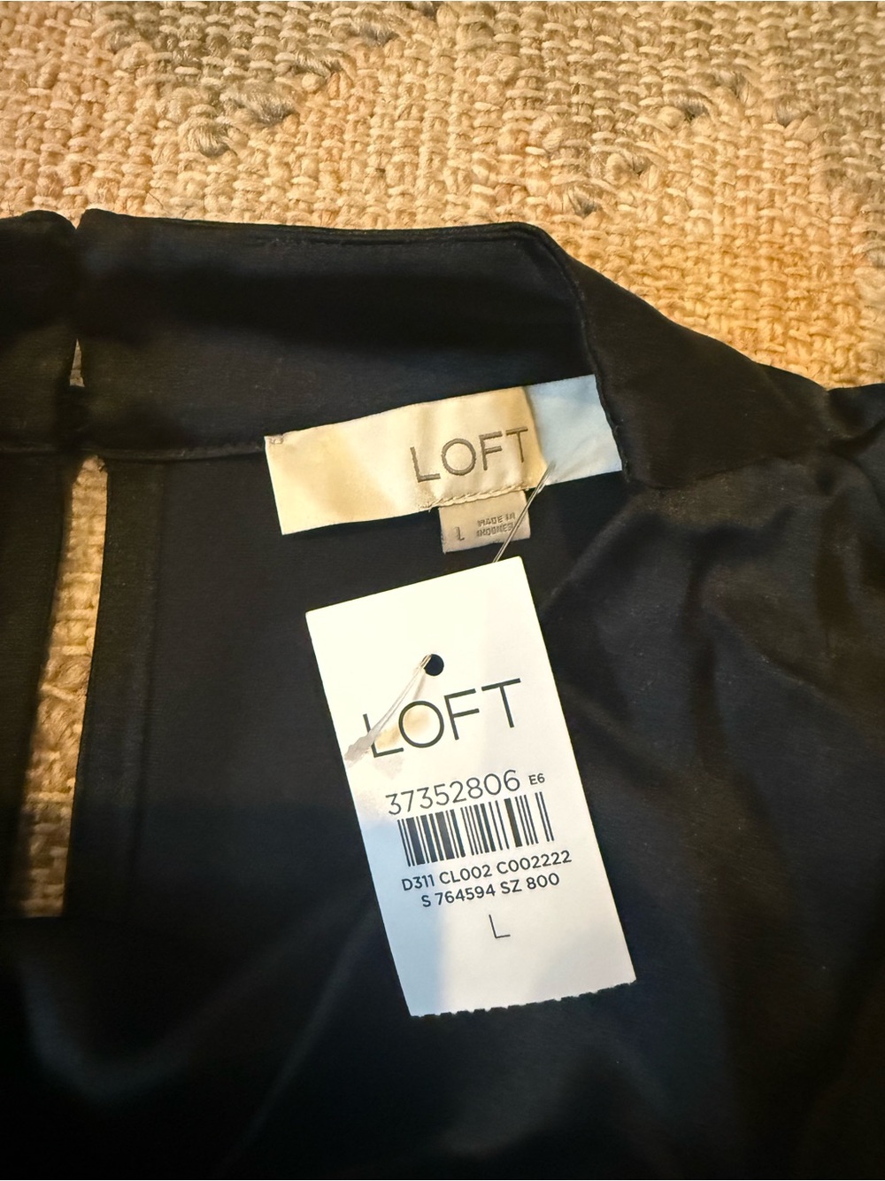 LOFT Satin Cowl Neck Shell blouse - Picture 3 of 3